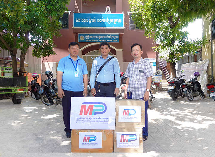 Donation to Chak Angre Krom quarter